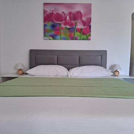 Apartments & Rooms Mila Banjol Exterior foto
