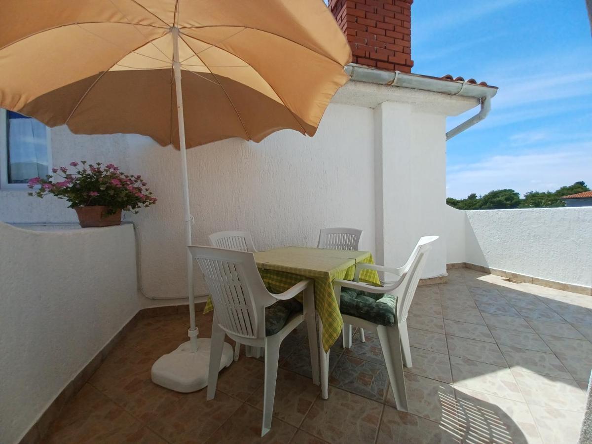 Apartments & Rooms Mila Banjol Exterior foto